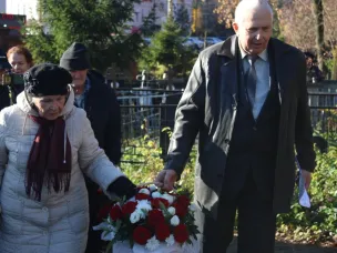 В День памяти жертв политических репрессий состоялся традиционный митинг на Бугровском кладбище