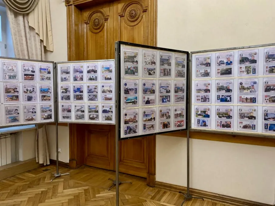 Выставка авторских открыток «108 Героев России»