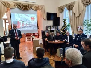 Акция "Согревая сердца"