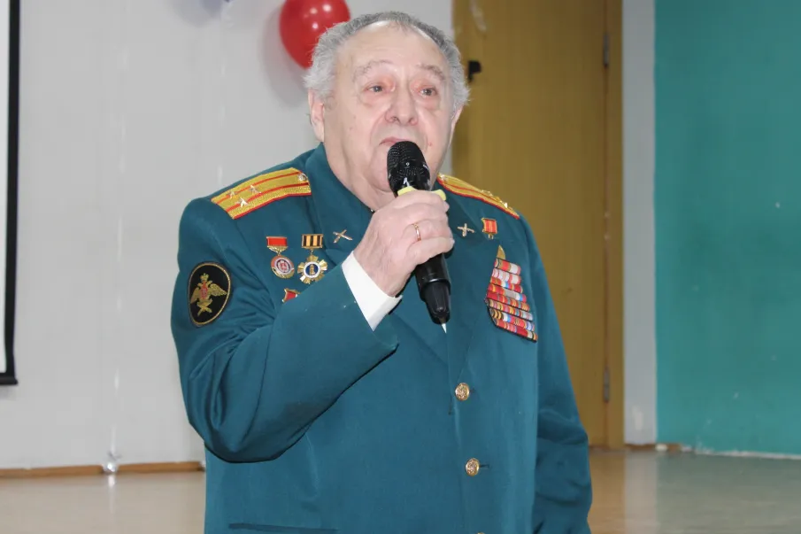 86 лекций и уроков мужества провел за год ветеран Ян Шварц