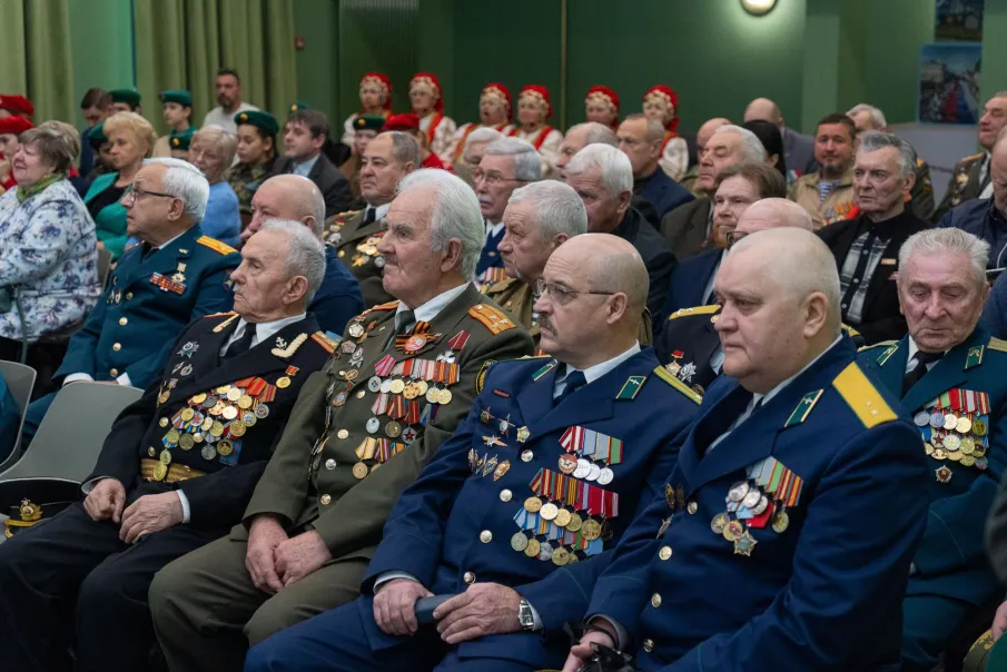 Чествуем Героев Отечества.