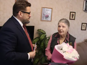 Дом ветеранов поздравил с юбилеем знаменитую блокадницу Нину Параничеву