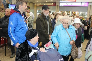 Отбытие ветеранов-блокадников в Санкт-Петербург (репортаж ГТРК НН)
