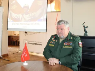 «Урок мужества в Доме ветеранов» провел генерал-майор Александр Коннов