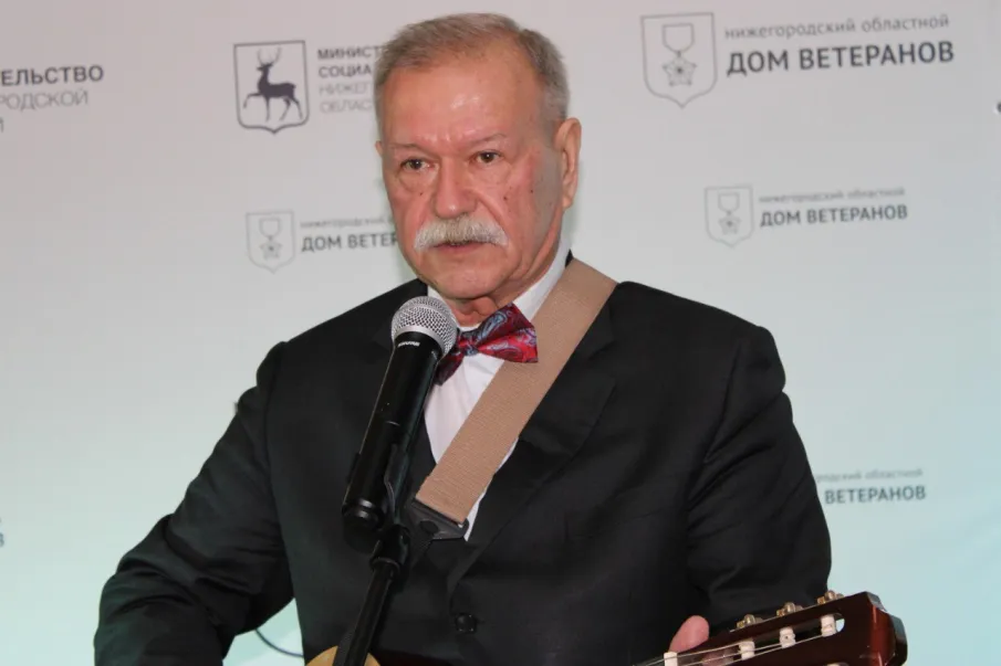 В «Ветеранской гостиной» Нижегородского областного Дома ветеранов прошла творческая встреча с Геннадием Суворовым