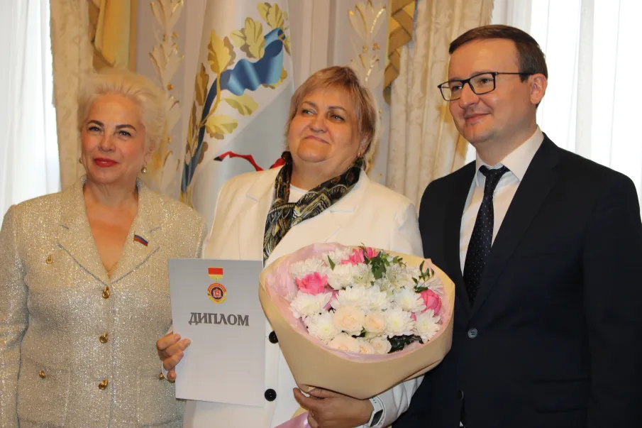 Областной Дом ветеранов организовал награждение Заслуженных ветеранов Нижегородской области в Усадьбе Рукавишниковых