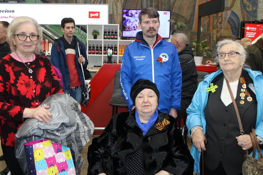 26 нижегородцев – жителей блокадного Ленинграда отправились в Санкт-Петербург